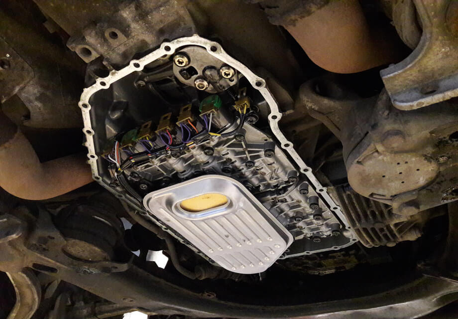 Заміна мастила в АКПП